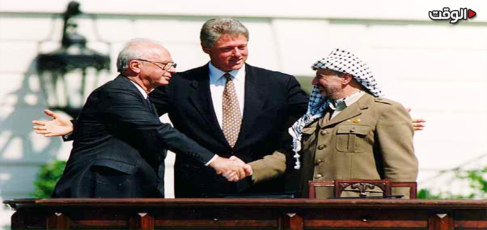اتفاقية أوسلو.. ثلاثة عقود على تشريع الاحتلال وتقسيم الفلسطنيين