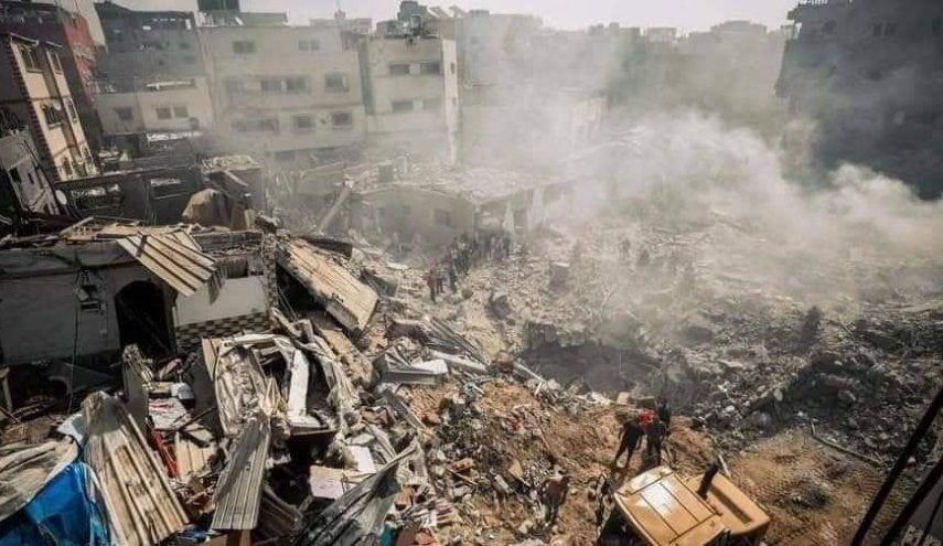 مرصد حقوقي: هجمات الکیان الإسرائيلی الجوية والمدفعية الدموية على قطاع غزة حولته إلى حفرة من الجحيم