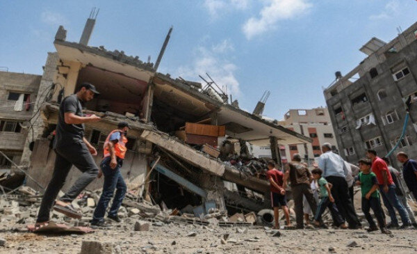 وزارة الداخلية في غزة: كارثة إنسانية وبيئية بسبب وجود جثامين تحت الأنقاض