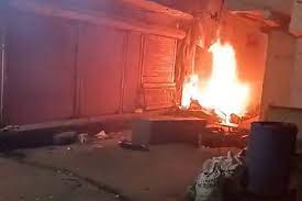 Extremist Hindus Loot, Burn Muslim Businesses in Madhya Pradesh