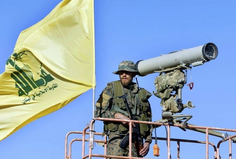 حزب الله يقوم باِستهداف عدة مواقع للاحتلال من جنوب لبنان