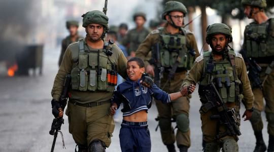 غزة: الاحتلال "الإسرائيلي" يعتقل 880 طفلاً منذ مطلع العام الجاري