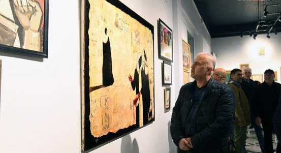 41 عملاً فنياً يحكي قصة النضال الفلسطيني في معرض “أيقونة الأرض” ضمن أيام الفن التشكيلي السوري