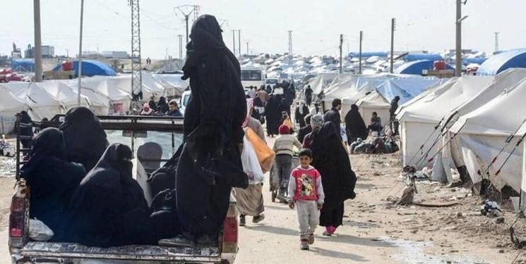 انتقال 659 داعشی به همراه بستگانشان از عراق به سوریه