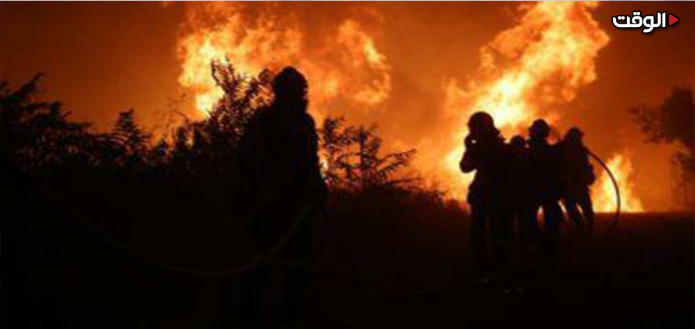 جنوب أفريقيا تكافح حريقاً ضخماً نشب في "كيب تاون" لليوم الثاني على التوالي