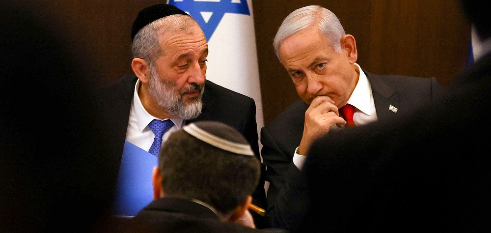 Netanyahu’s New Government Facing Crisis at Start of Work