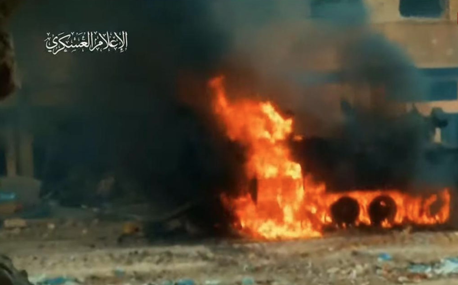 القسام تدمر وتحرق عددا من دبابات الاحتلال في الشجاعية شمال غزة