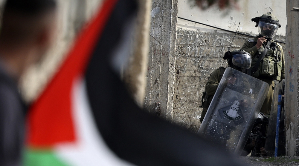 Israeli Regime Forces Shoot in Head Palestinian Teen with Live Bullet