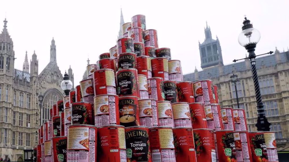 Record Number of Britons Turning to Food Banks amid Cost-of-Living Crisis