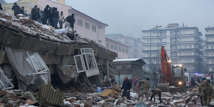 افزایش شمار کشته‌شدگان زلزله ترکیه به ۳۳۸۱ نفر