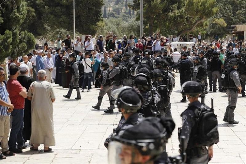 Israeli Forces, Extremists Storm Al-Aqsa Mosque, Force out Palestinian Worshipers