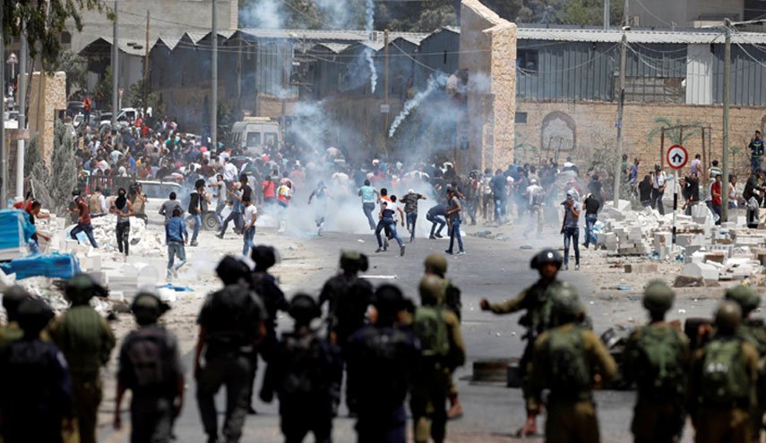 قوات الاحتلال تشن حملة دهم واعتقال وسط مواجهات بالضفة والقدس