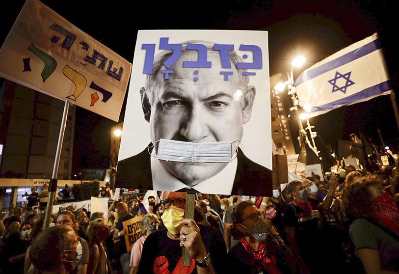هرتزوگ: اسرائیل در آستانه نابودی از داخل قرار دارد