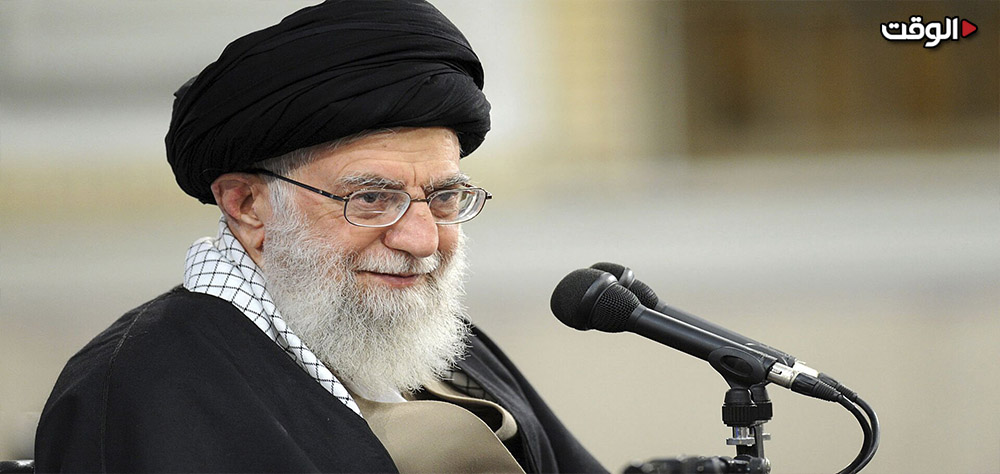 إضاءة علی حياة المرشد الأعلى للثورة الإيرانية بلسان رئيس مکتبه