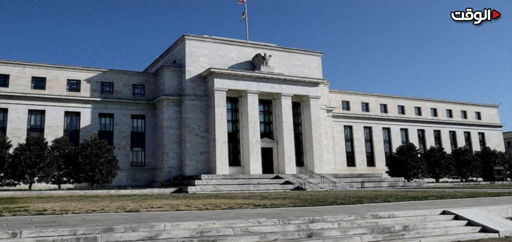 بعد 10 زيادات متتالية.. الاحتياطي الفيدرالي الأمريكي يعلق رفع معدلات الفائدة