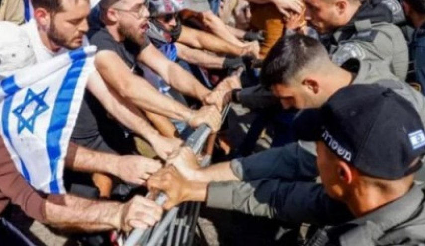 الكيان الصهيوني... إصابات بعد مواجهات مع الشرطة ضد خطة إصلاح القضاء