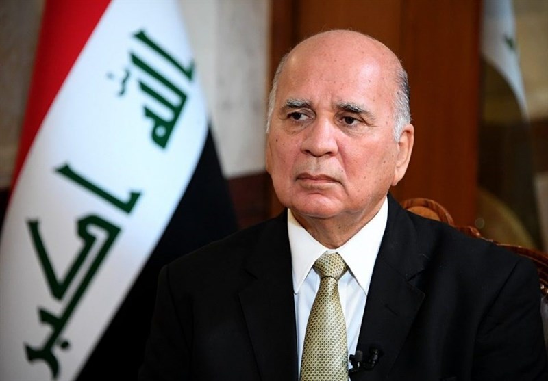 وزير الخارجية العراقي يطالب نظيره السويدي بتسليم حارق القرآن