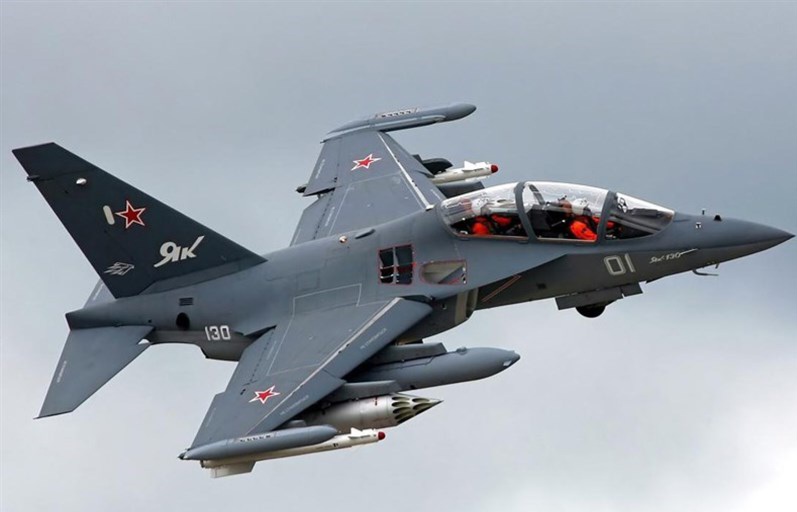 Iran’s Air Force Receives Russian-Made Yak-130 Jet Trainer