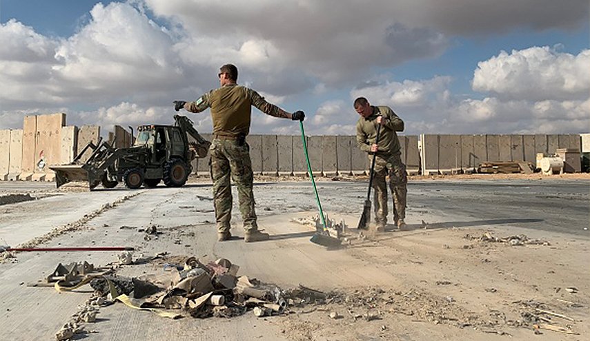 مسؤول عسكري عراقي: توجد أسلحة هجومية أمريكية ثقيلة ومتوسطة في قاعدة "عين الأسد"