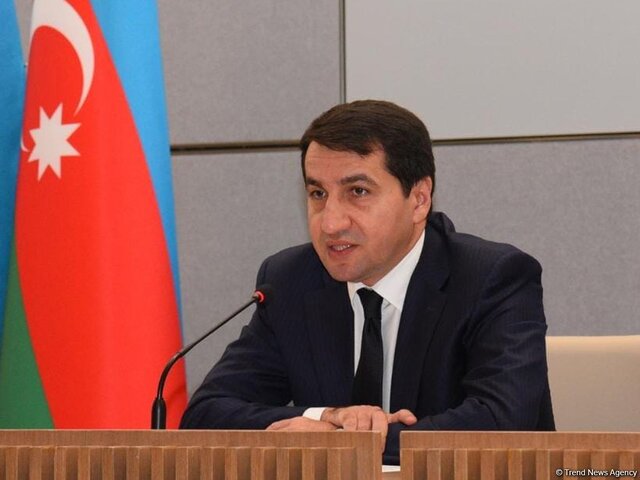 باکو: در تلاش هستیم فضای مثبت همکاری با ایران رقم بزنیم