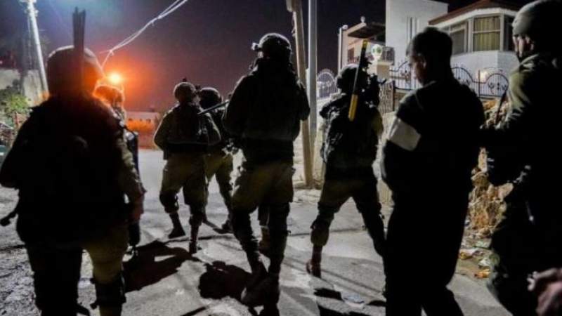 العدو الصهيوني يشن حملة اعتقالات مترافقة مع اعتداءات للمستوطنين في الضفة