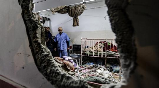 الصحة في غزة: جثامين الشهداء المرضى بدأت بالتحلل داخل مجمع ناصر الطبي