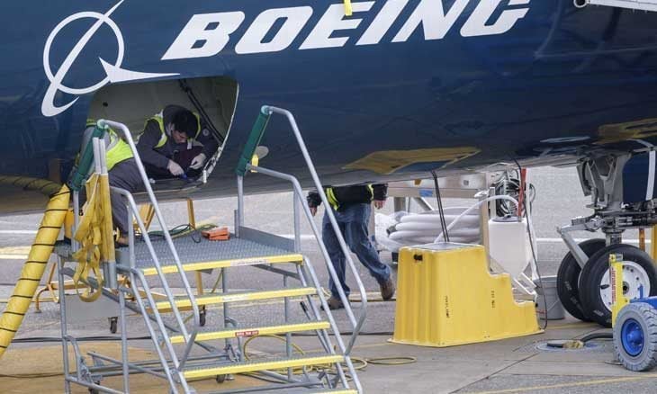 نقل 12 راكباً إلى المشفى في نيوزيلندا بعد تعرض طائرة بوينغ ل”حادث فني”
