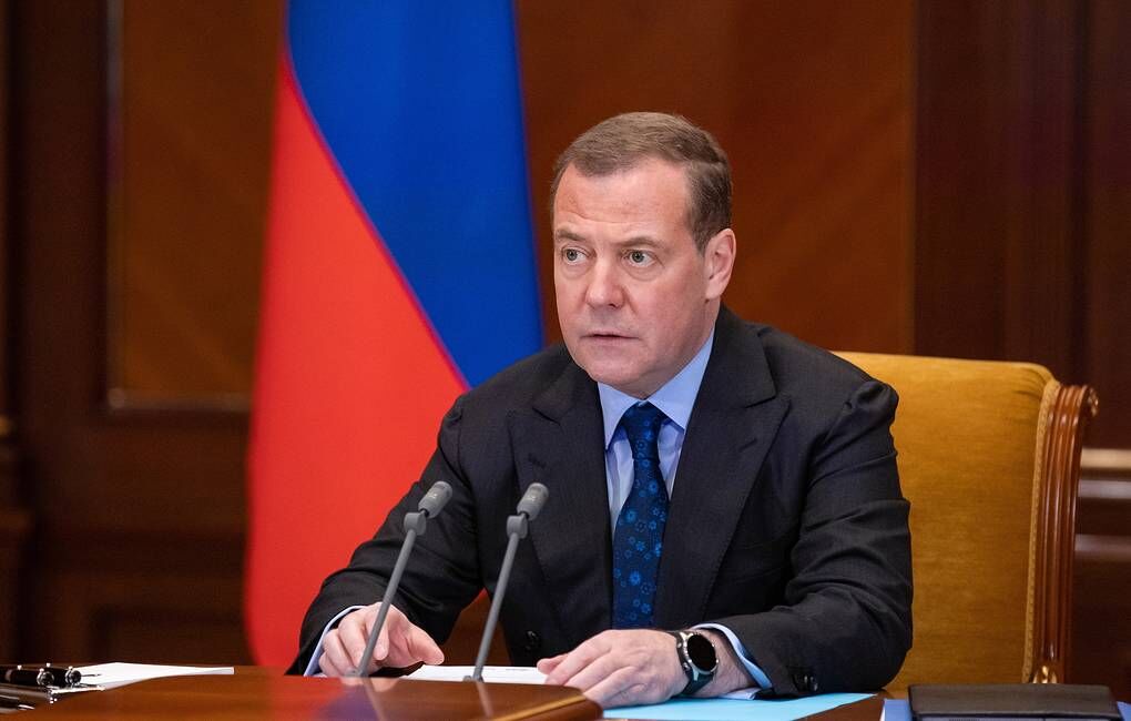 "No Red Lines" for Russia Regarding France: Medvedev