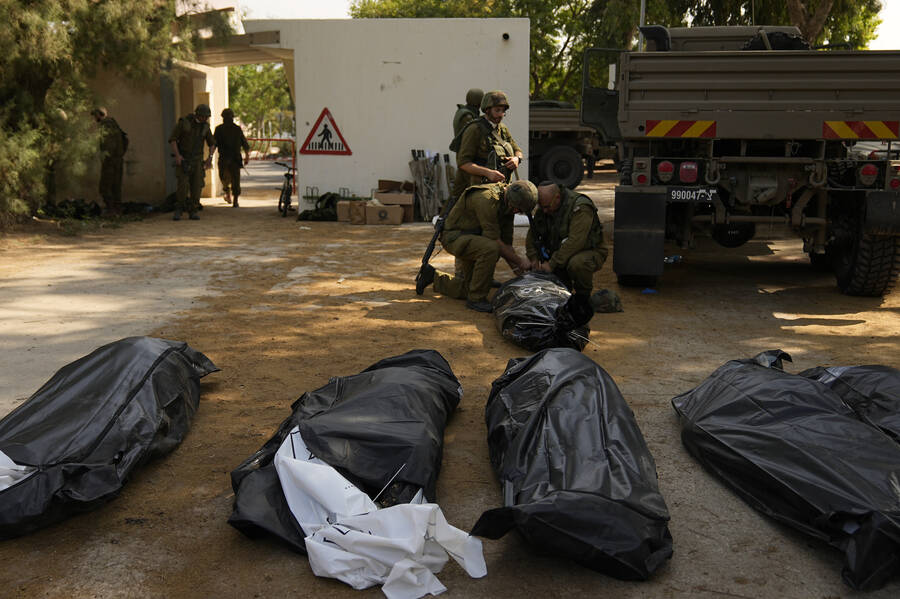 Hamas Attacks Israeli Command Center, Kills 7 Occupation Forces Across Gaza