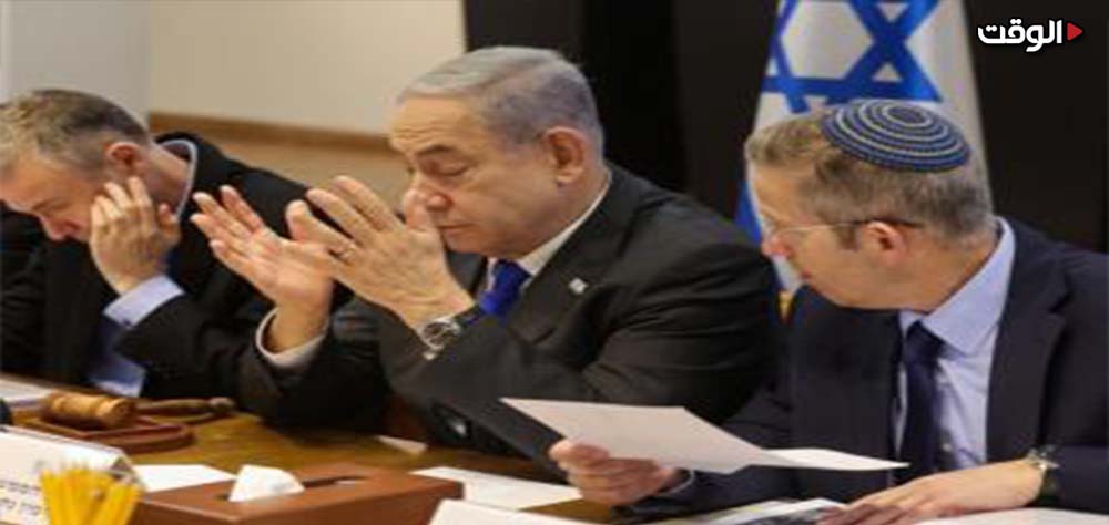 "نتنياهو" يتخبط بين حربه في غزة وحربه الداخلية في حكومته