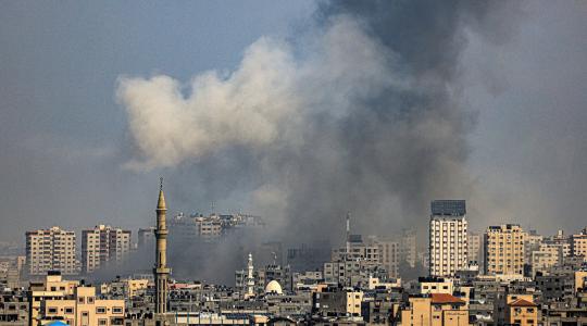 6 شهداء في قصف للاحتلال الإسرائيلي على منازل المواطنين في غزة وخان يونس