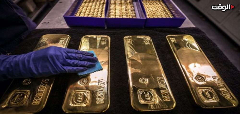 الذهب يتجه لتسجيل أول مكسب أسبوعي في أربعة أسابيع وسط تباطؤ التضخم في أمريكا