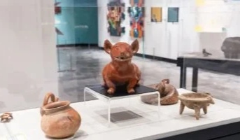 متحف البارثينون الأمريكى يعيد قطعًا أثرية مكسيكية عمرها 500 عام