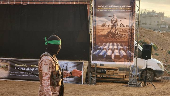 حماس: قضية الجثث معقدة وملتزمون بتنفيذ الاتفاق