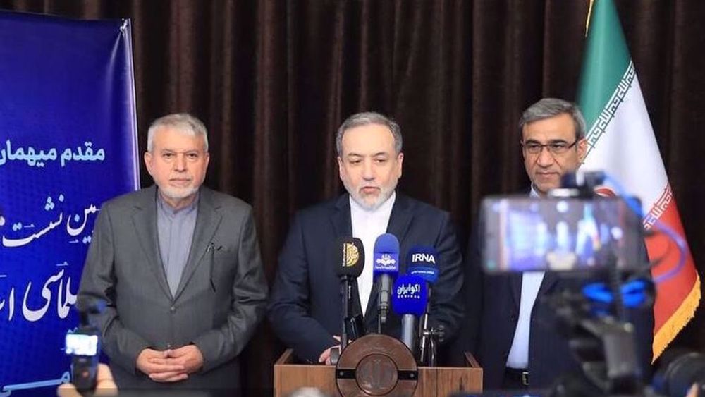 Tehran Blames US “Unreasonable Demands” For Stalled Talks, Says Iran’s Top Diplomat