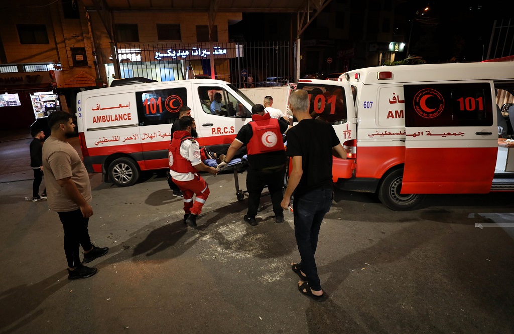 إصابات واعتقالات خلال اقتحام قوات الکیان الصهيوني مناطق متفرقة في الضفة الغربية