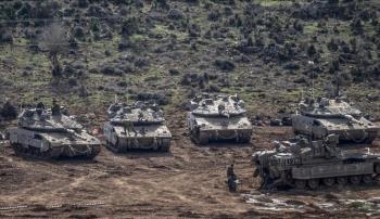 سوريا.. الاحتلال الإسرائيلي يتوغل بخمس آليات عسكرية في قرية الصمدانية سوريا.. الاحتلال الإسرائيلي يتوغل بخمس آليات عسكرية في قرية الصمدانية