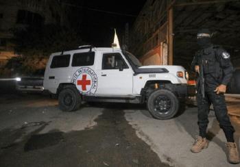 تحویل اجساد دو اسیر صهیونیست توسط حماس