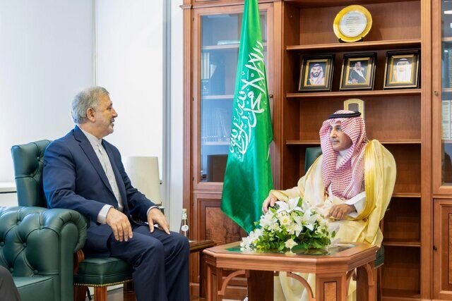 Iranian and Saudi Officials Hold Talks to Strengthen Bilateral Relations