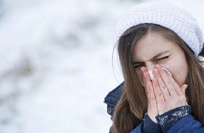 نزلات البرد المزمنة.. الأسباب والأعراض ونصائح غذائية للشفاء السريع