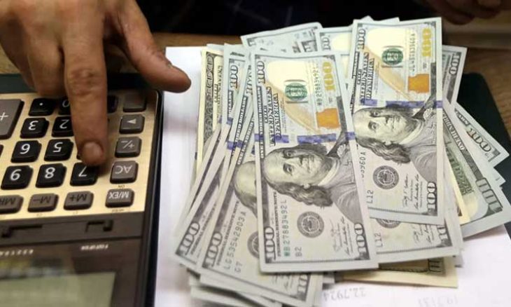 الفضة تبلغ أعلى مستوى على الإطلاق عند 49.54 دولار للأوقية