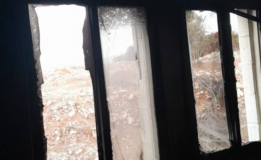 حماس: إحراق مسجد سلفيت جريمة عنصرية جديدة برعاية حكومة الاحتلال