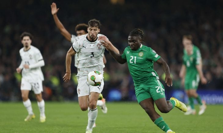 أيرلندا تباغت البرتغال بثنائية وتؤجل تأهلها لمونديال 2026 في ليلة طرد رونالدو