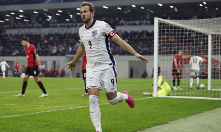 إنكلترا تهزم ألبانيا بثنائية وتنهي مشوار تصفيات المونديال بالعلامة الكاملة وبشباك نظيفة