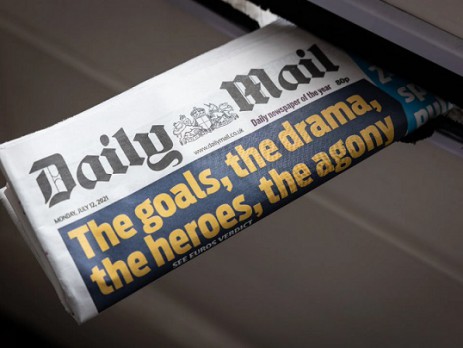 مجموعة ديلي ميل توقع اتفاقا للاستحواذ على “ذا تلغراف” مقابل 500 مليون جنيه