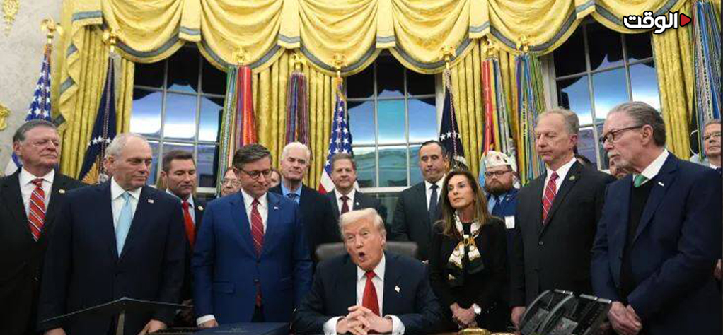 جوع المواطنين لا يهزّ عرش السلطة: كيف تحوّل الإغلاق الحكومي في أمريكا إلى معركة على بطون الفقراء؟