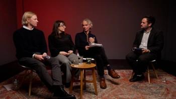 روائيون بريطانيون يخشون أن يحل الذكاء الاصطناعي محل أعمالهم