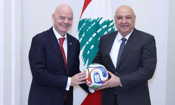 انتقادات واسعة لمنح إنفانتينو رئيس الاتحاد الدولي لكرة القدم (فيفا) الجنسية اللبنانية