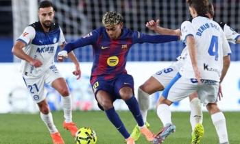 برشلونة يقلب الطاولة على ألافيس في الدوري الإسباني