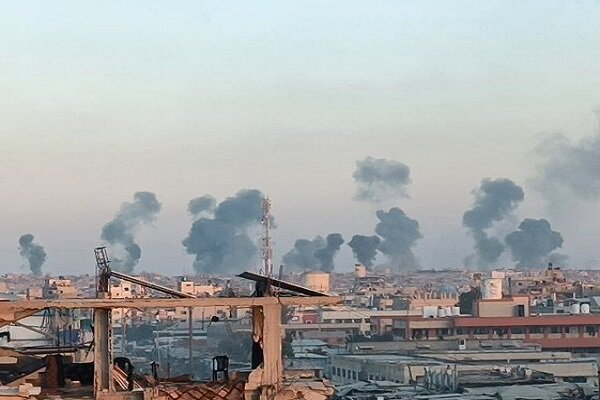 استمرار حملات صهیونیستها به شمال و جنوب غزه